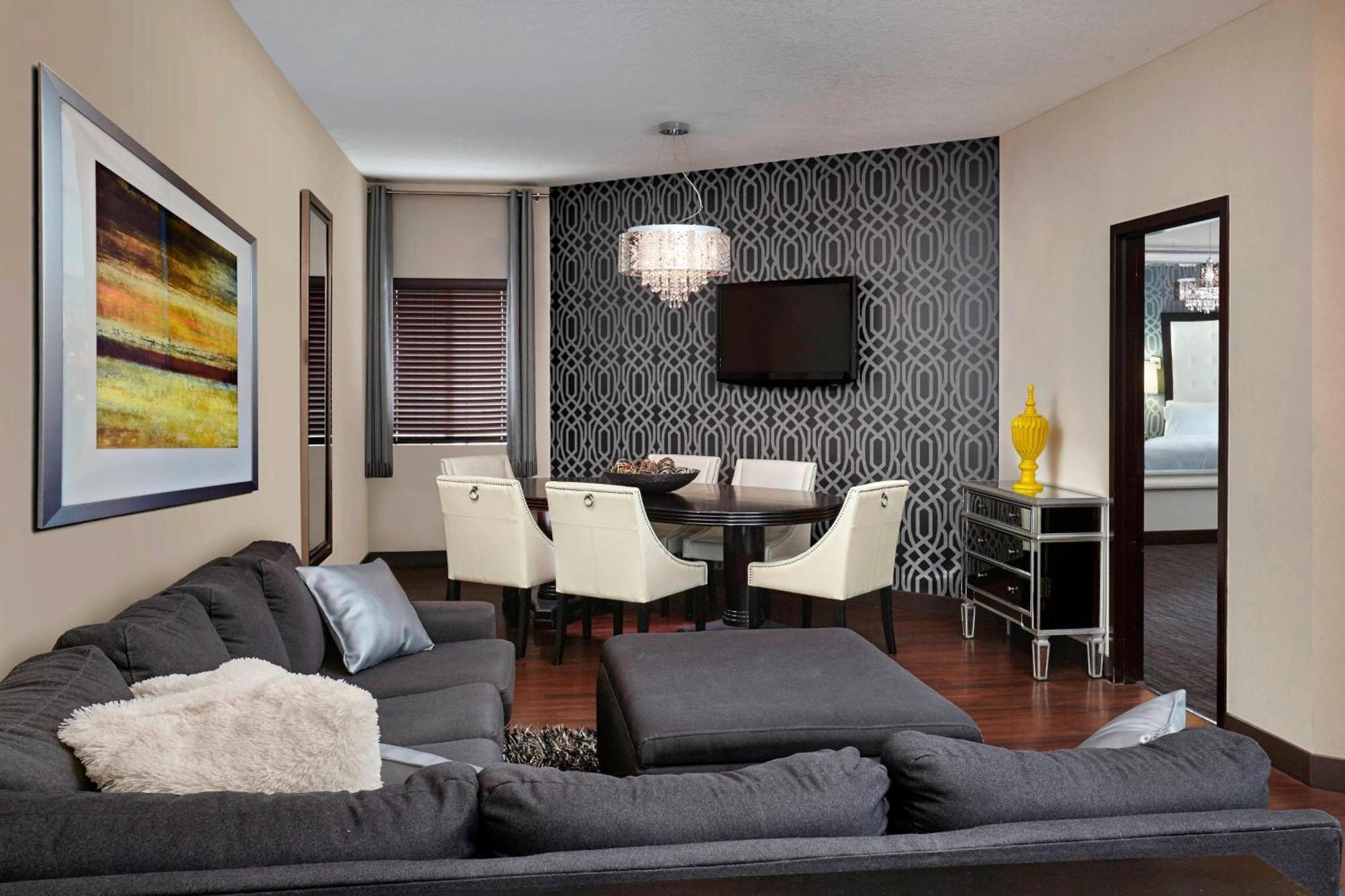 Four Points By Sheraton & West